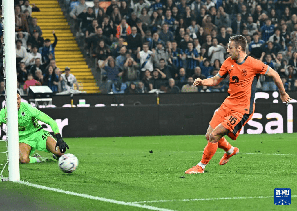 包含深度解读:马德里竞技世俱杯战术演练的词条 包含深度解读:马德里竞技世俱杯战术演练的词条