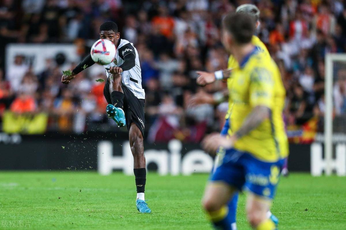 瓦伦西亚客场逆袭,战绩逐渐好转的简单介绍 瓦伦西亚客场逆袭,战绩逐渐好转的简单介绍