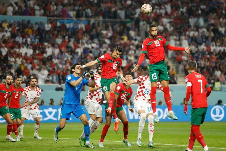 罗马成功晋级欧国联杯决赛,冲击冠军目标的简单介绍 罗马成功晋级欧国联杯决赛,冲击冠军目标的简单介绍