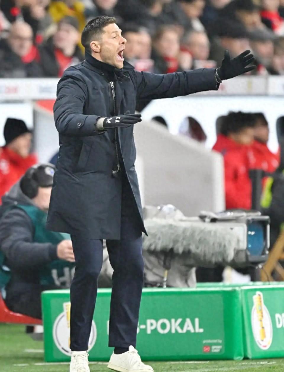 包含勒沃库森斩获三分,发挥稳健赢球关键的词条 包含勒沃库森斩获三分,发挥稳健赢球关键的词条