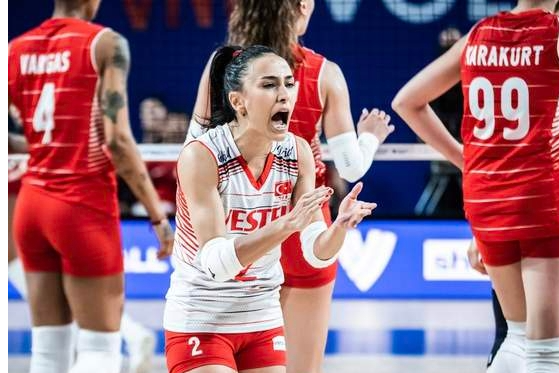 世俱杯直播-塞尔维亚女子排球队惊险过关晋级