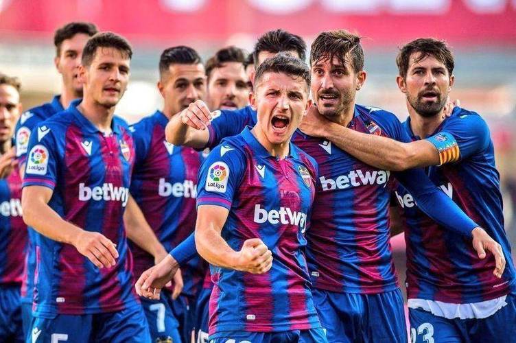 世俱杯奖金-主场作战,莱万特不敌比利亚雷亚尔