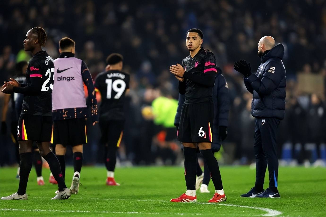 关于布赖顿主场失利,降级形势严峻的信息 关于布赖顿主场失利,降级形势严峻的信息