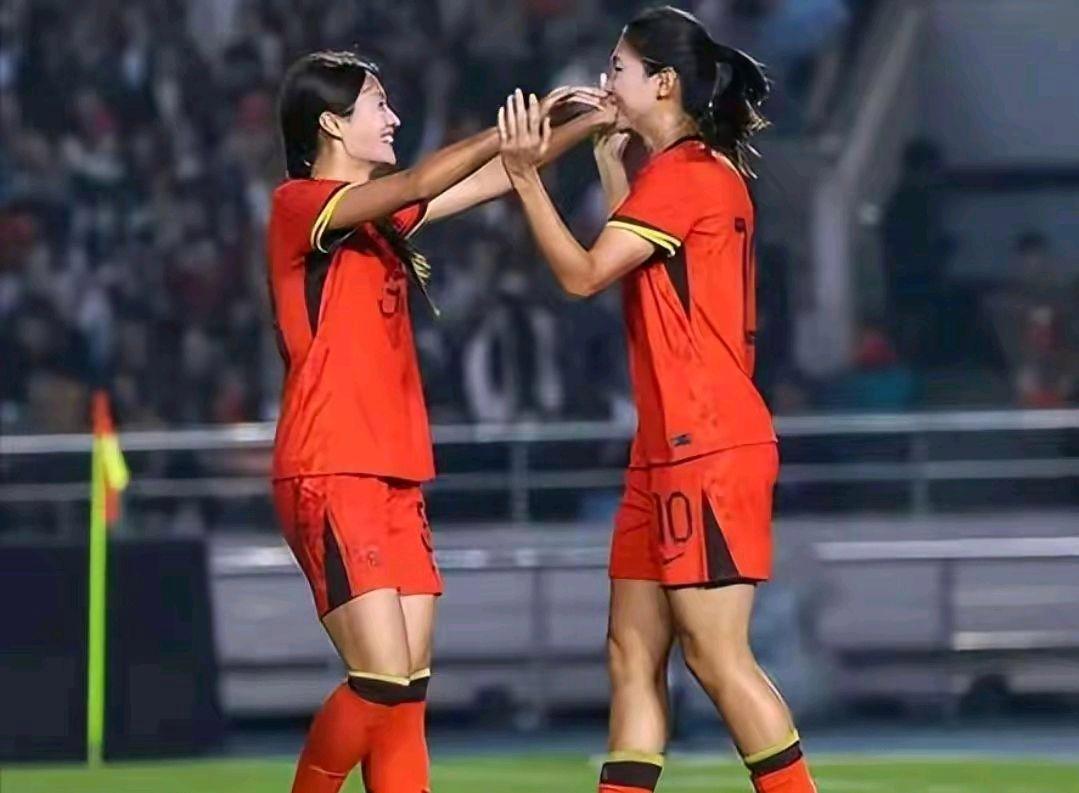 中国女足备战国际邀请赛,球员状态神勇 中国女足备战国际邀请赛,球员状态神勇