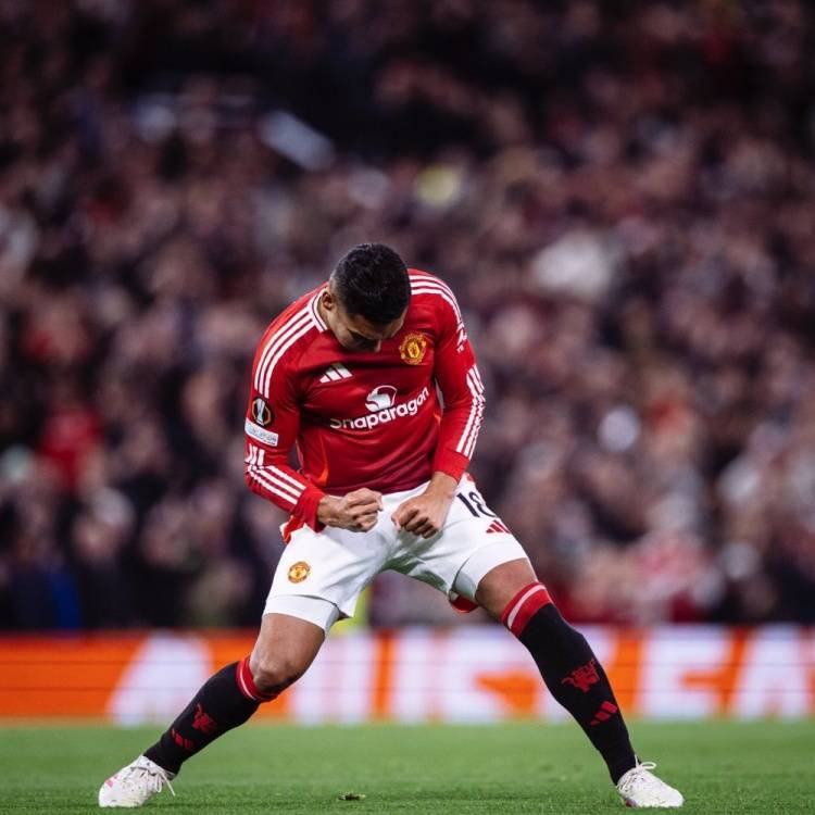 世俱杯2025-曼联历史性逆转,晋级下一轮引发狂欢的简单介绍