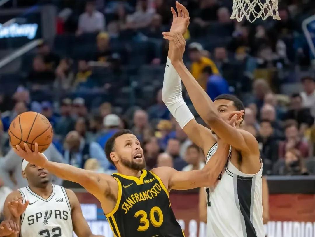 世俱杯决赛-勇士胜马刺,库里砍下+得分