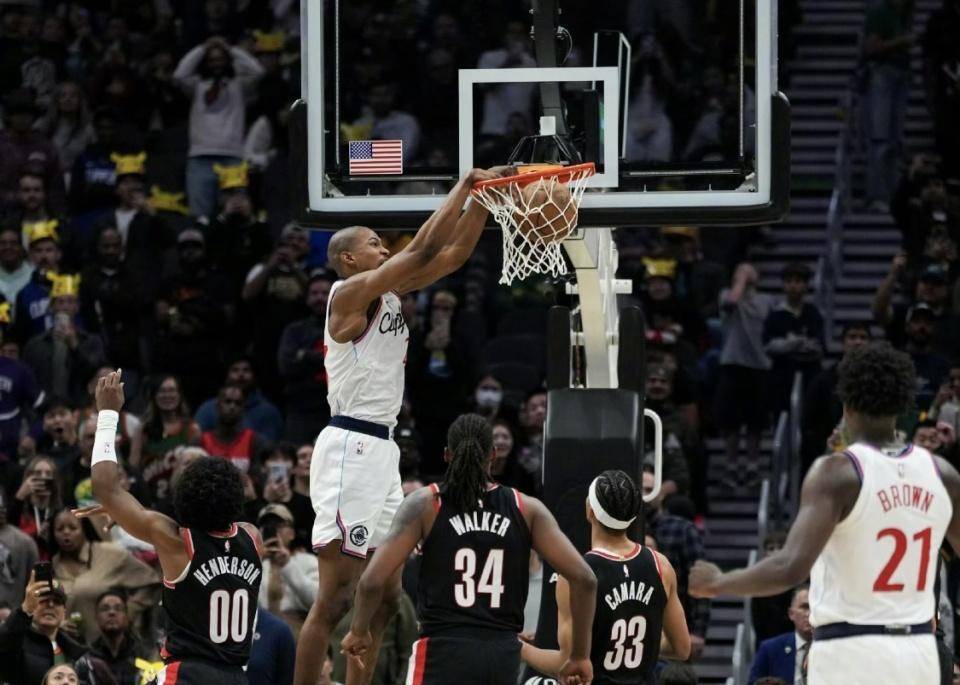 NBA名宿现场观战助威心仪球队的简单介绍 NBA名宿现场观战助威心仪球队的简单介绍