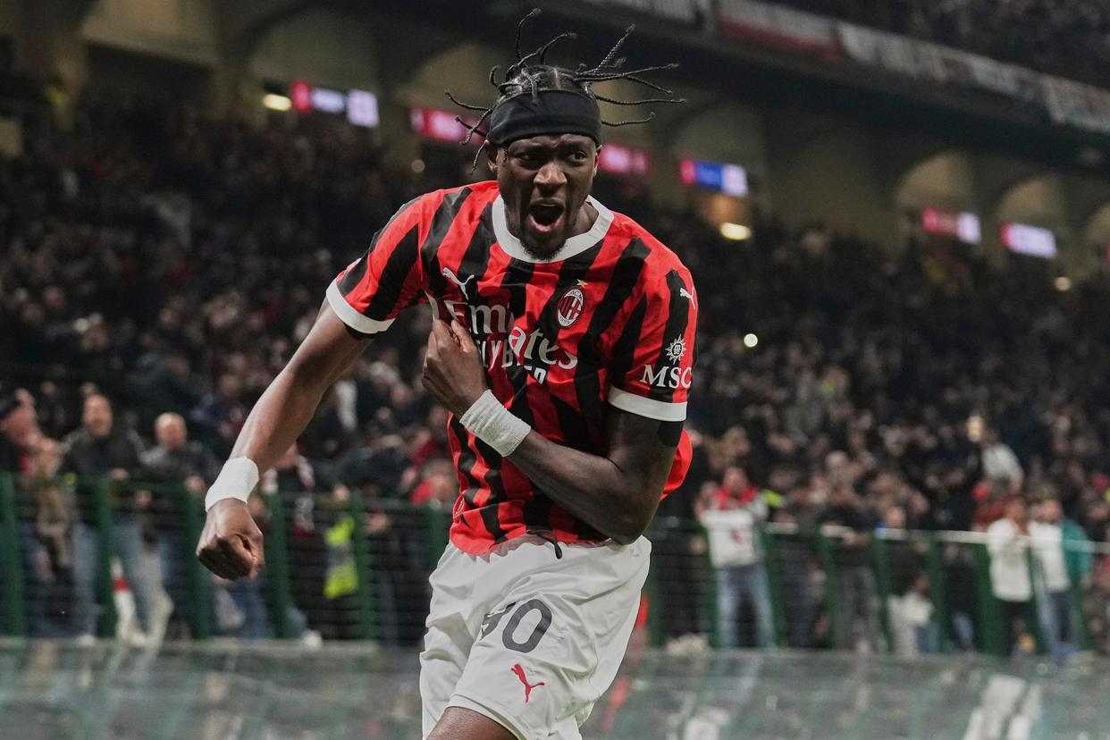 包含AC米兰新援贡扎洛迎来首秀，助球队逆转胜国际米兰的词条