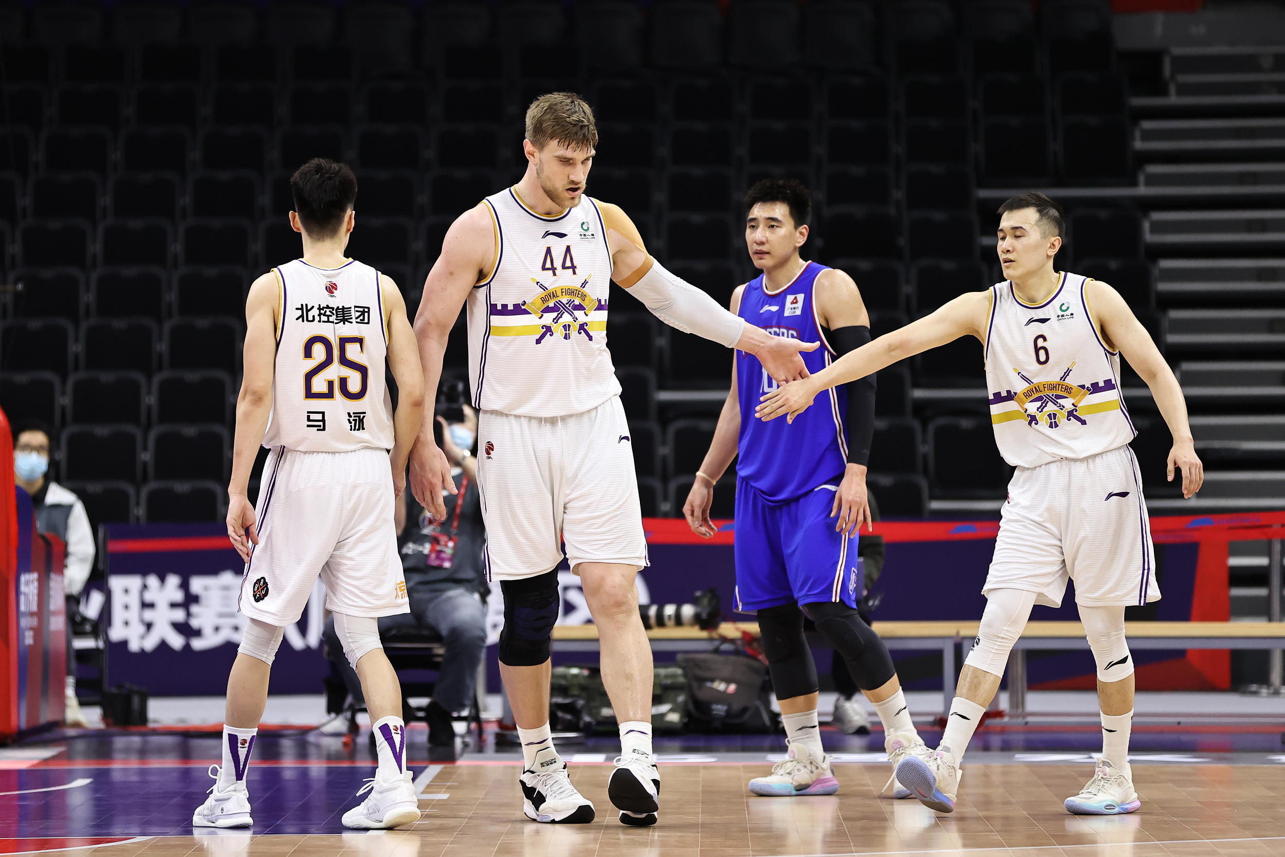 世俱杯改制-爱沙尼亚选手冲刺最后一刻,惊险夺冠