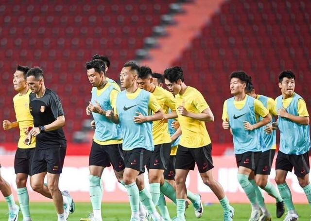 亚洲球队为晋级而努力拼搏 亚洲球队为晋级而努力拼搏