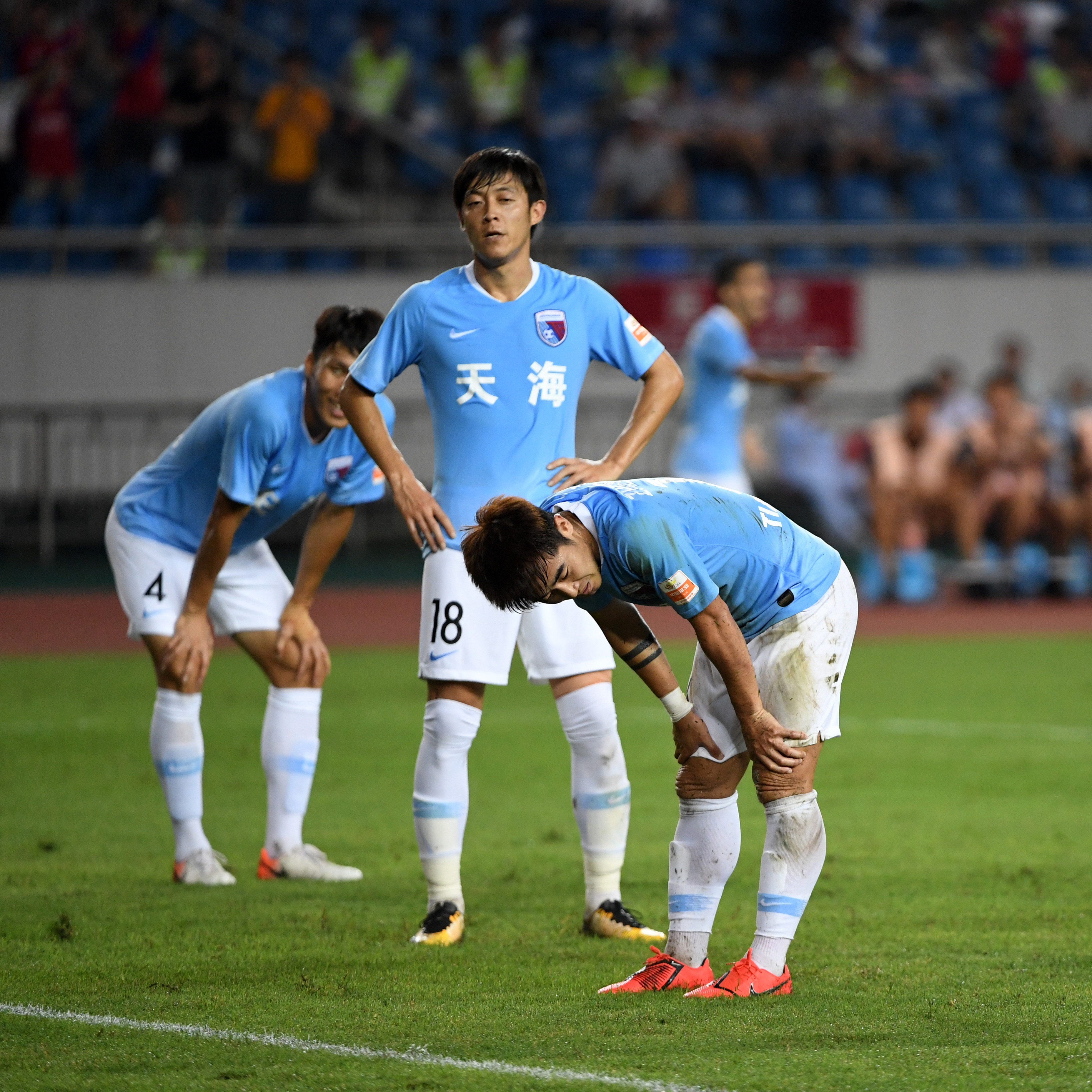 包含天津市泰达力求主场击败重庆斯威，追求主场三分的词条