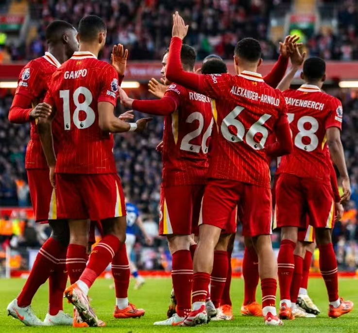 利物浦主场逆转绝胜防守稳固，逼近榜首的简单介绍