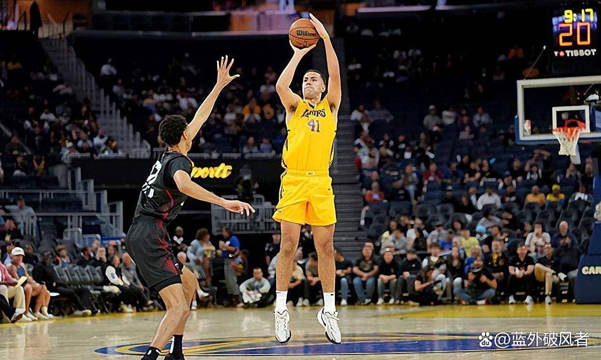 独行侠负雄鹿,小老板砍下分 独行侠负雄鹿,小老板砍下分