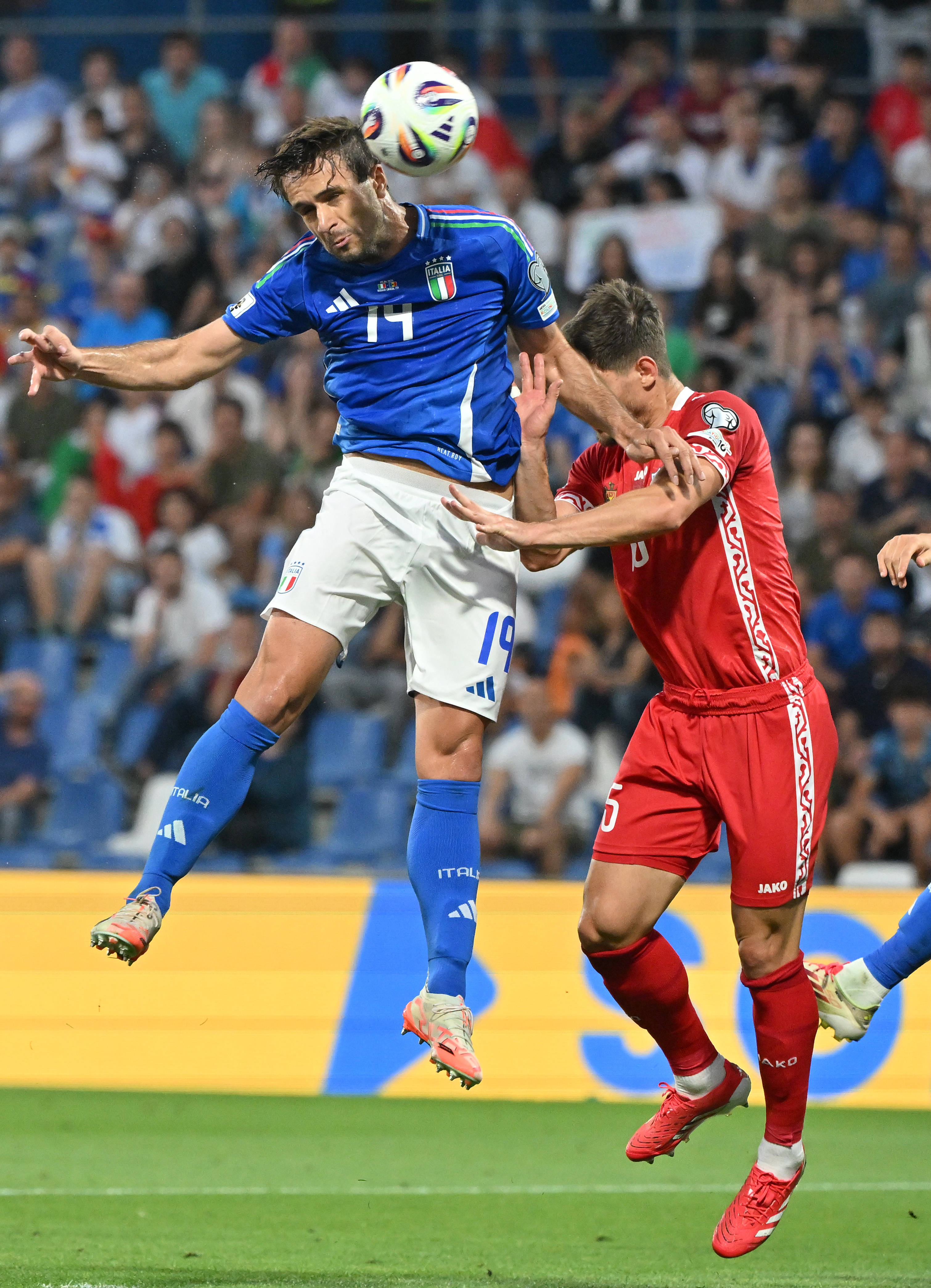 意大利队伍整体发挥,势如破竹夺得胜利 意大利队伍整体发挥,势如破竹夺得胜利