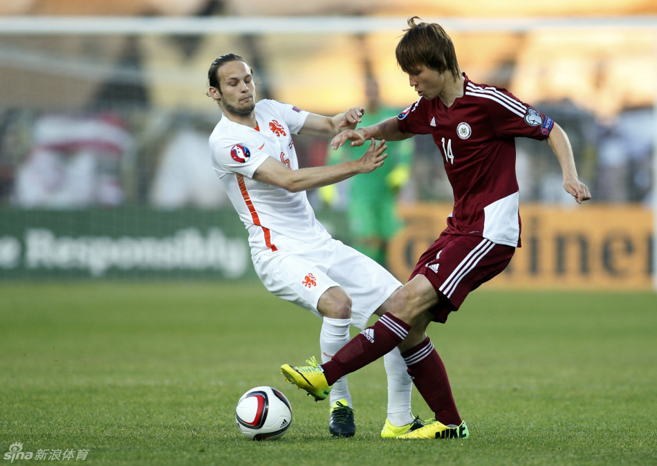 关于真爱永恒!欧预赛传来浪漫求婚事件的信息 关于真爱永恒!欧预赛传来浪漫求婚事件的信息