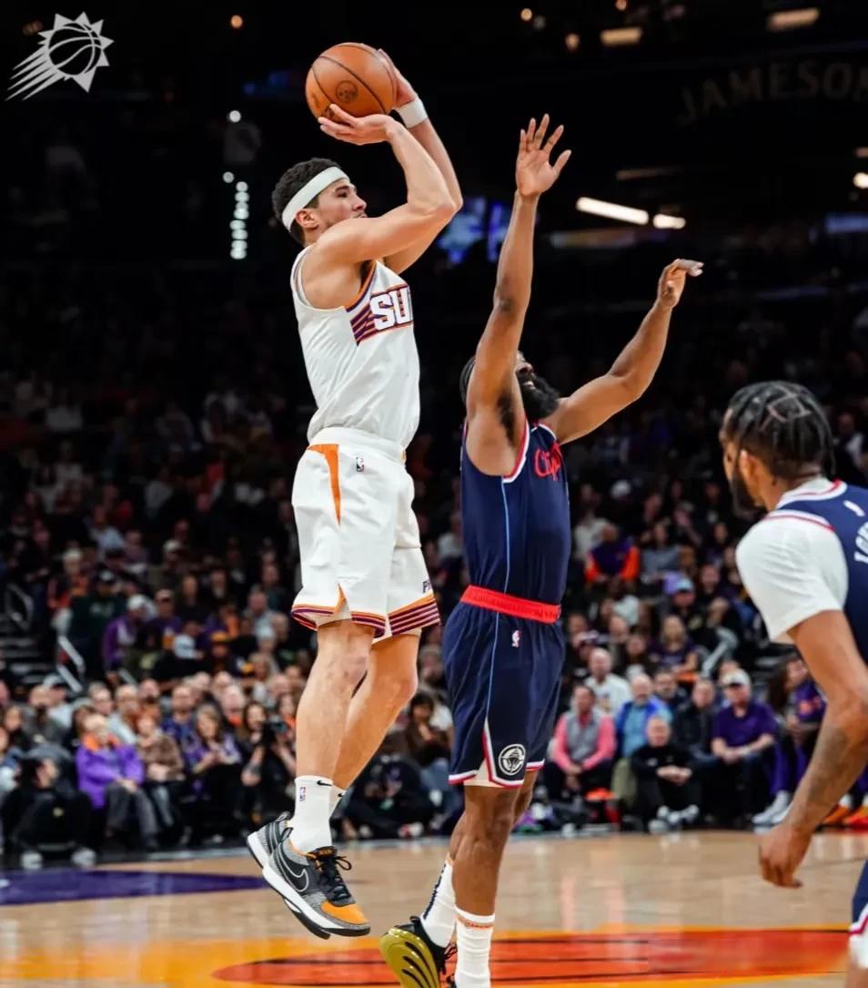 包含替补球员突然爆发,成为球队胜利的关键的词条 包含替补球员突然爆发,成为球队胜利的关键的词条