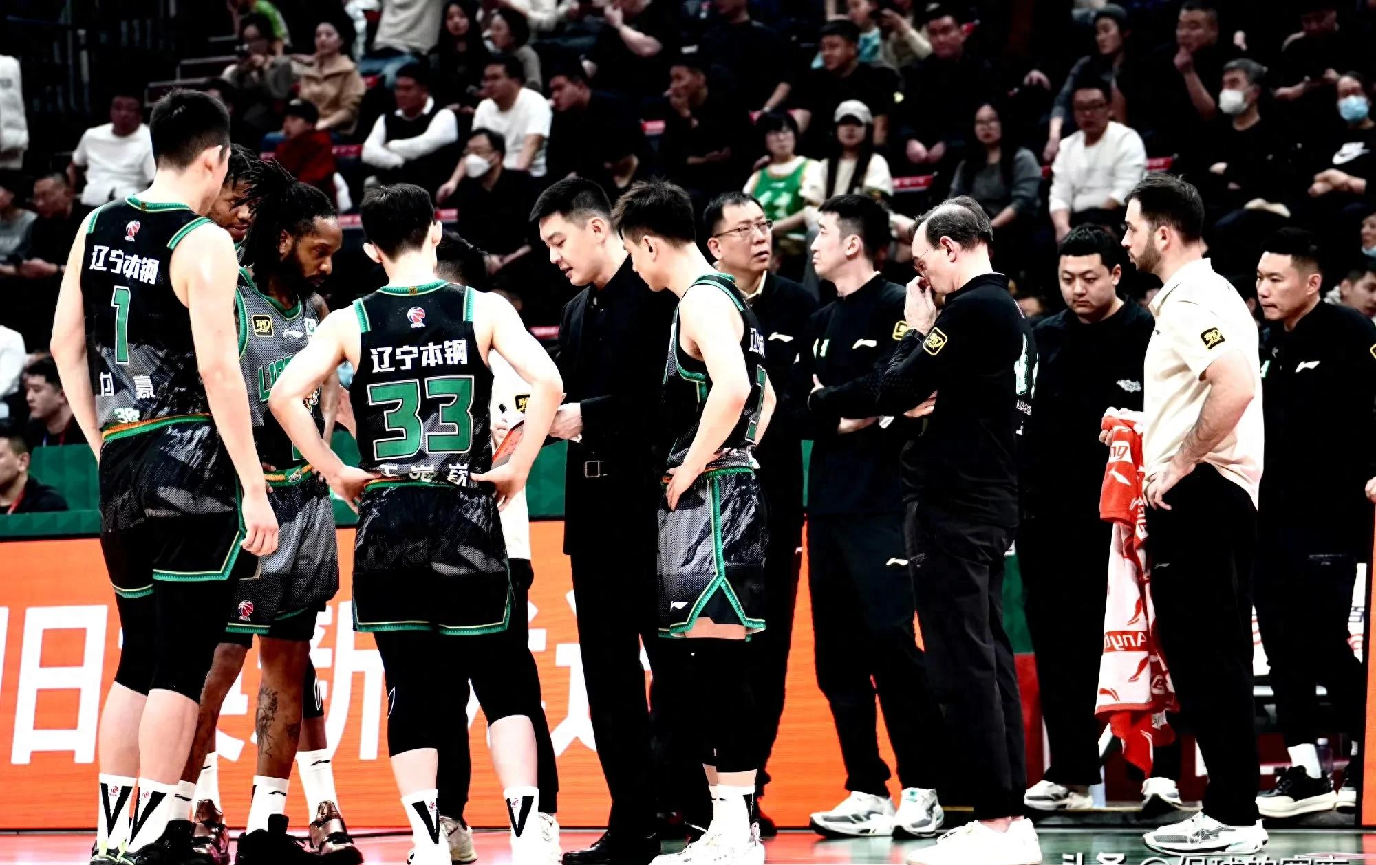 辽宁男篮碾压对手，取得高分胜利
