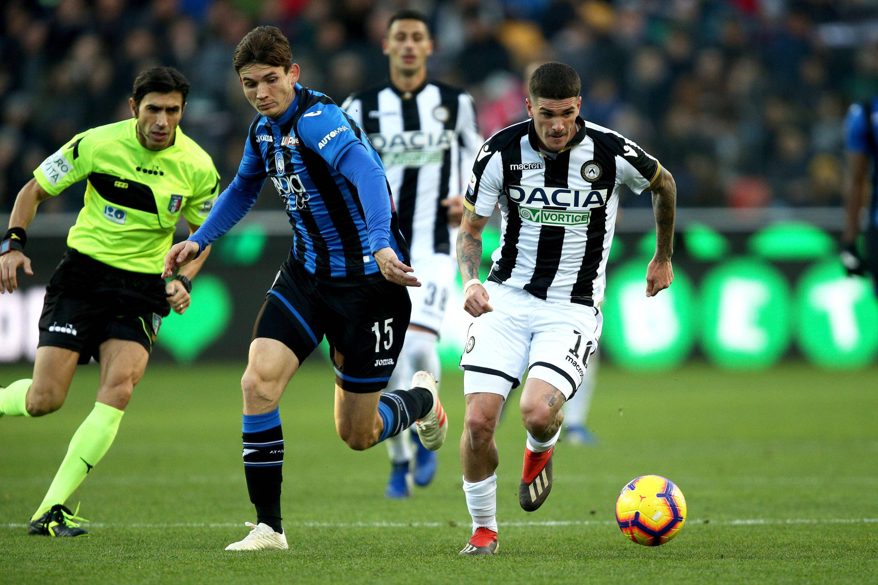 包含皇家社会客场平局，难分胜负的词条