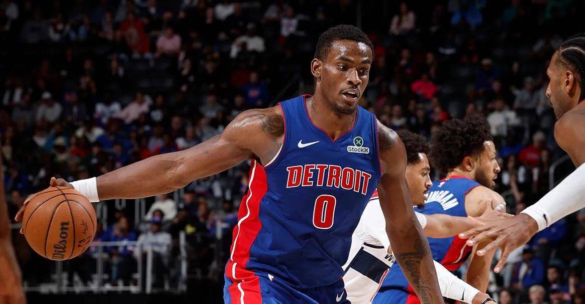 世俱杯决赛-超级巨星在联赛上的表现备受瞩目