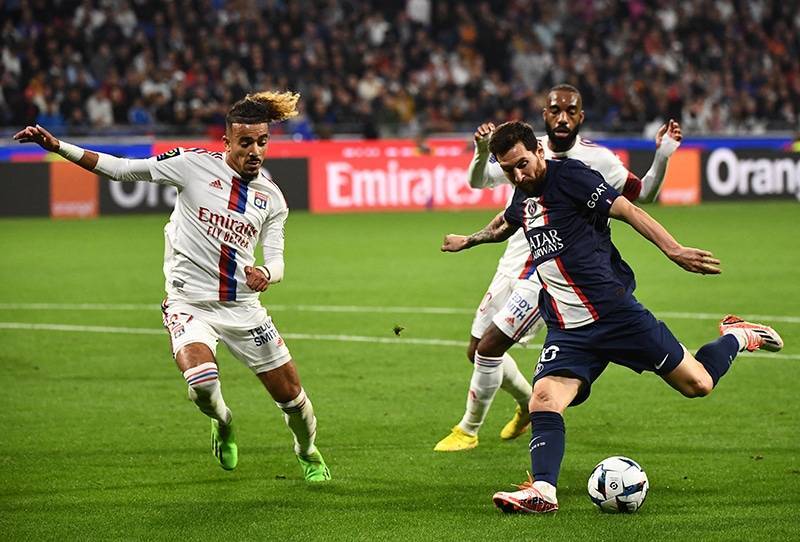 世俱杯分组-雷恩客场胜出，成功夺得关键三分