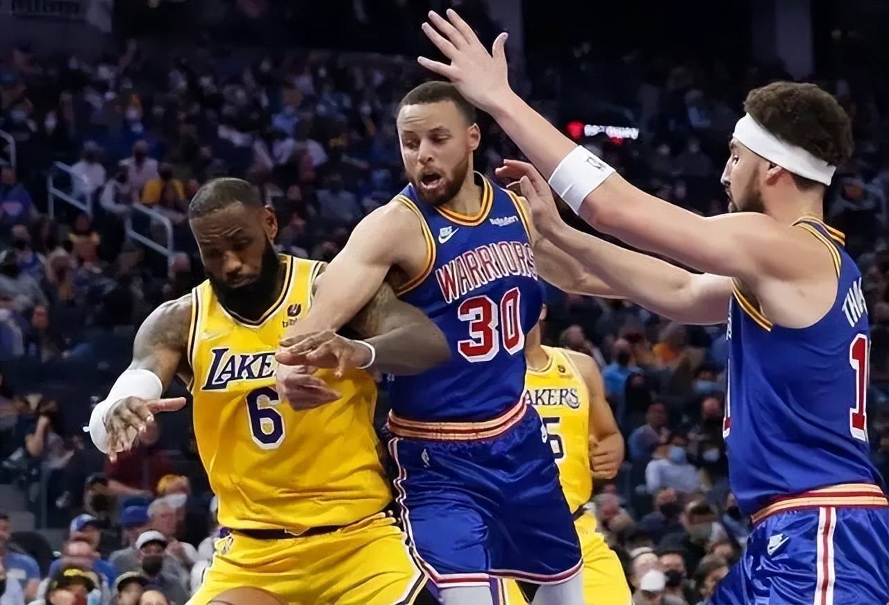 包含勇士之战：硝烟弥漫，胜负难定的词条