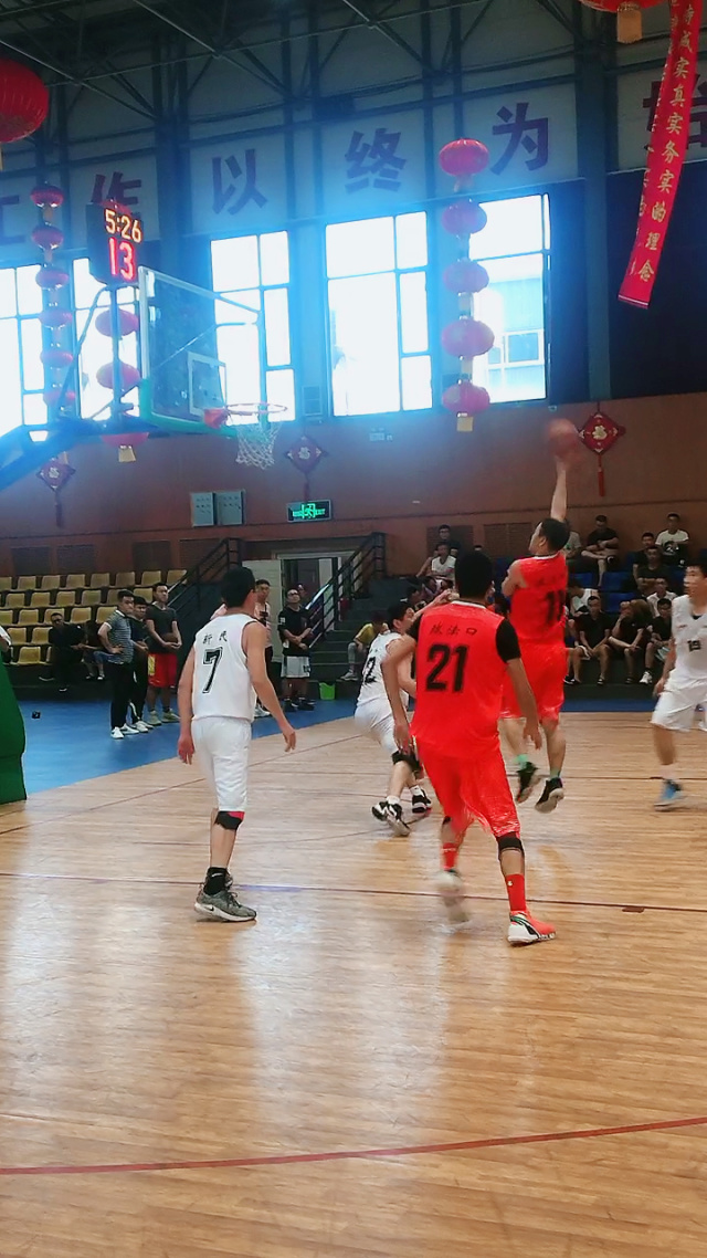 球队在比赛前进行了充分的战术部署