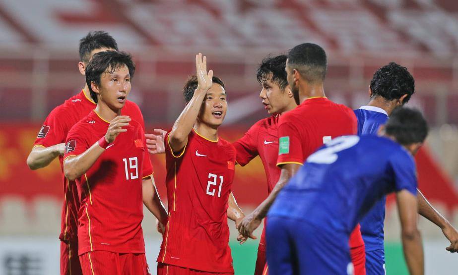 世俱杯赛程-包含冠军摆着大气开启新赛程，球队防线整理新帅执鞭的词条