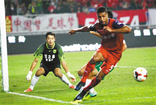 重庆力帆客场战平河南建业，取得宝贵积分