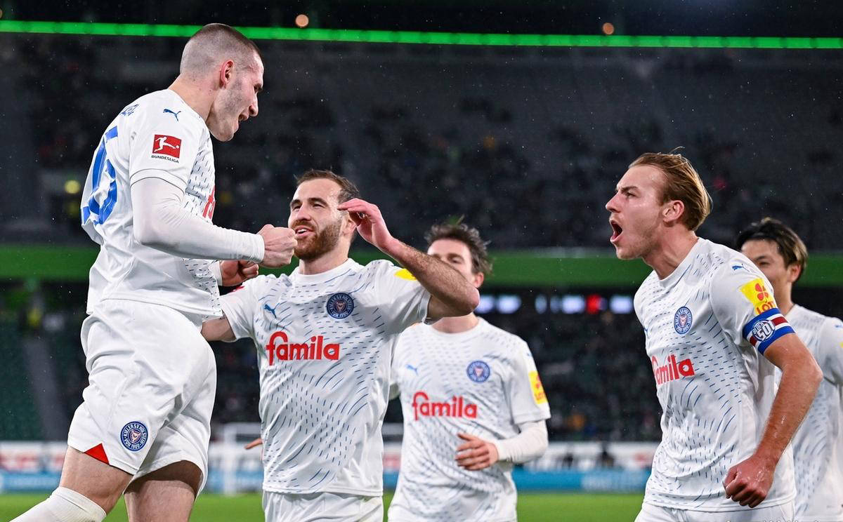 世俱杯时间-关于沃尔夫斯堡遭遇失利，积分榜位置下滑的信息