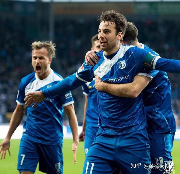 世俱杯-汉诺威96高举大旗，向胜利冲刺