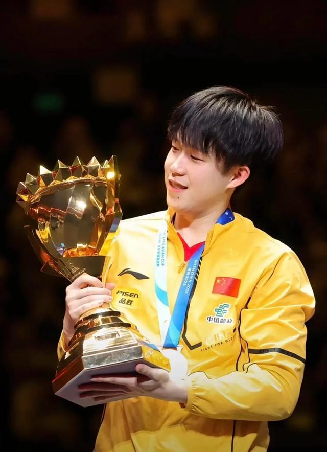 世俱杯赛程-亚洲球员在比赛中脱颖而出，获得赞誉