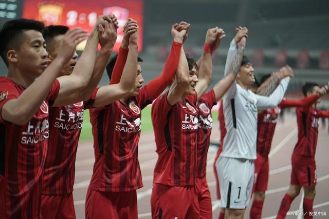 上港球员状态火热，强势出征争夺冠军