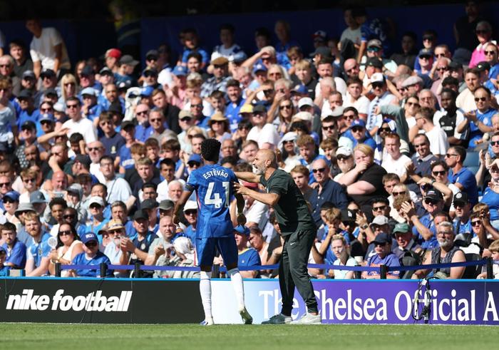 切尔西客场激战获胜，英超联赛战罢升至前列