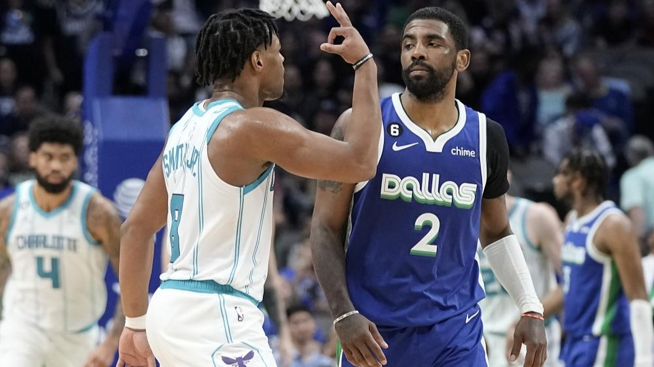 黄蜂队击败独行侠队,实现四连胜 黄蜂队击败独行侠队,实现四连胜