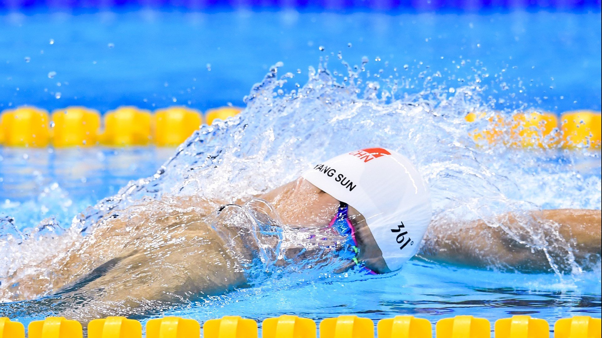 世俱杯决赛-终场哨响，世界只剩他鞋底与地板的摩擦声—记那场冻结时间的东决绝杀